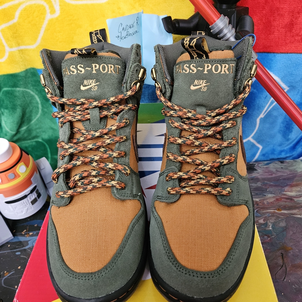 Nike SB Pass-Port Green and Tan Men's Boots